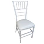 Chaise Chivari blanche avec housse